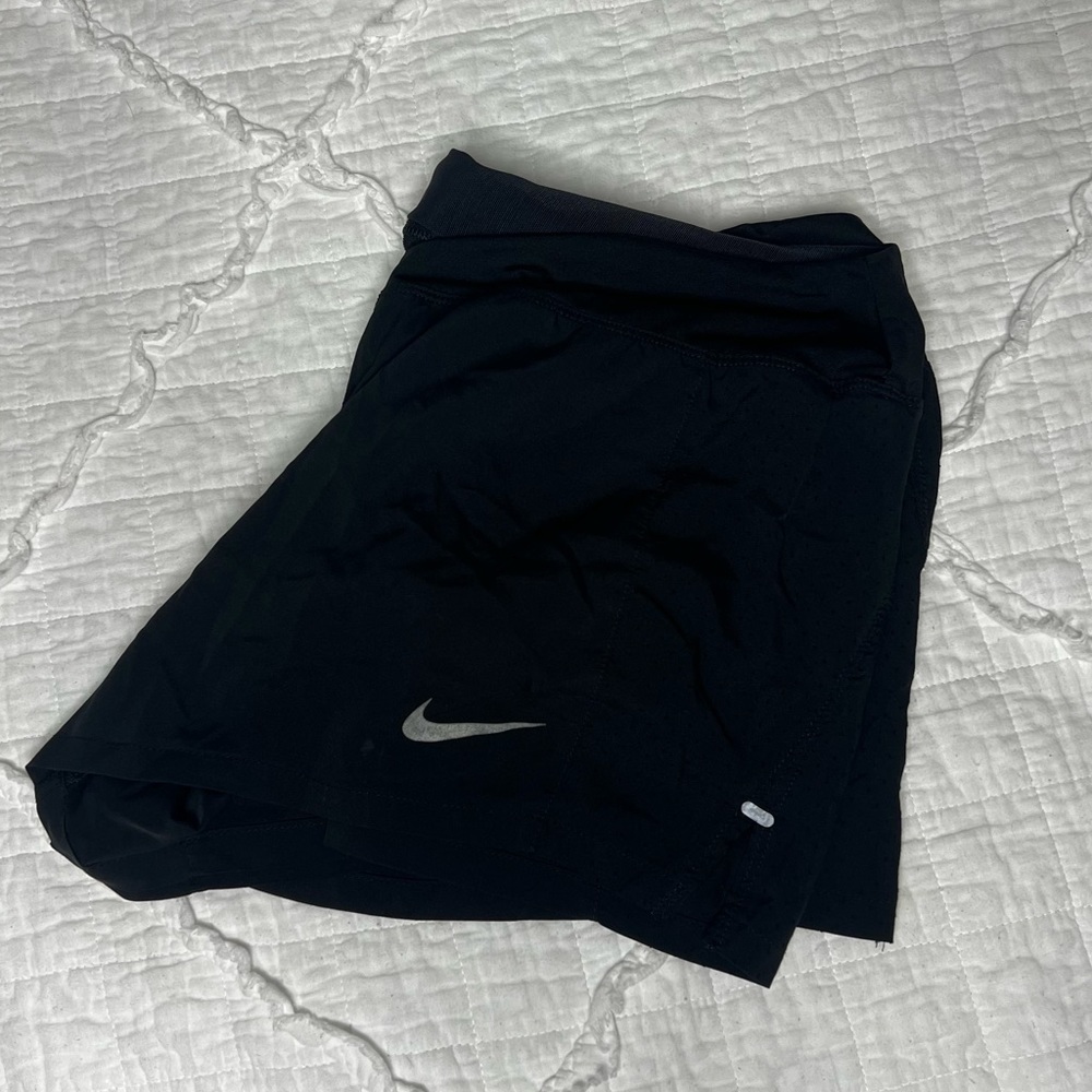 Black Nike Dry-Fit Shorts (L)